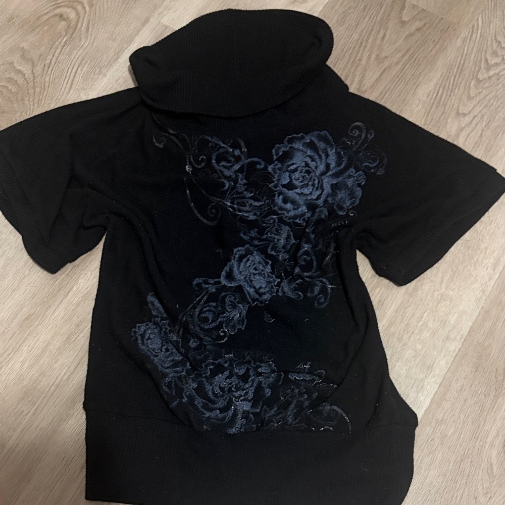 Umgee Black Top with Velvet Floral Applique